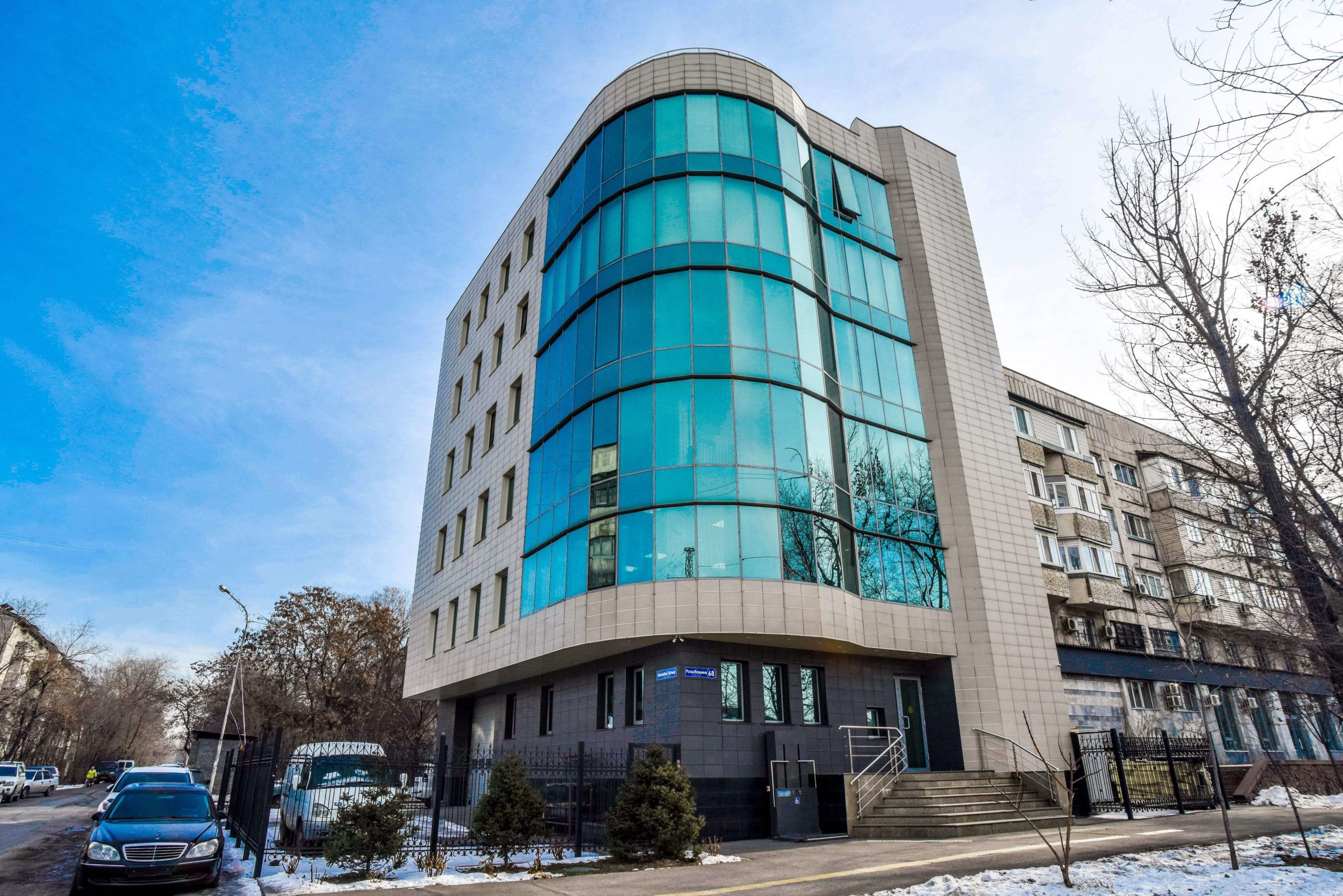 Строительство 7-ми этажного магазина, офиса.